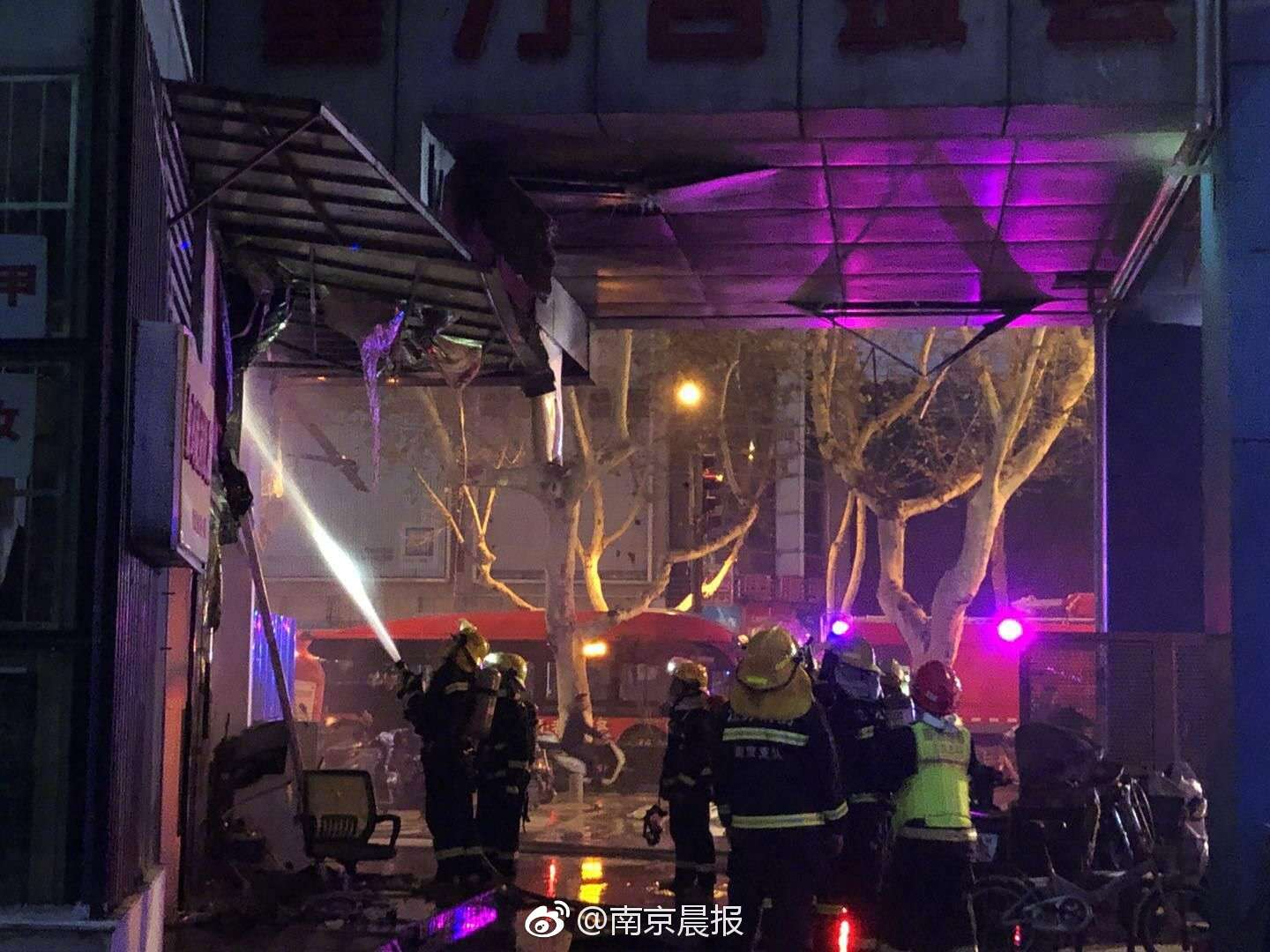 俯首稱臣江暖邵丞txt