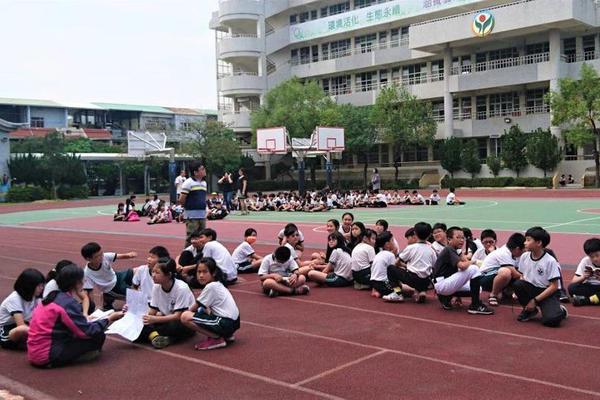 《私藏浪漫》在線觀看全集免費(fèi)播放